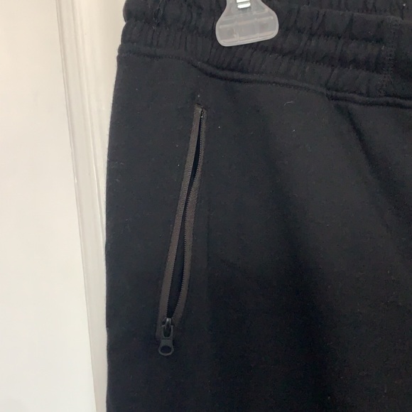 JOGGING - Picture 4 of 5